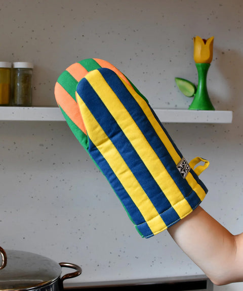 Oven Mitt in Carrot