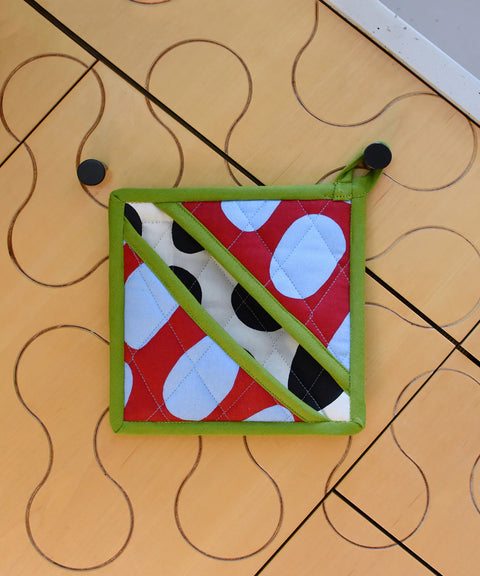 Pot Holder in Egg