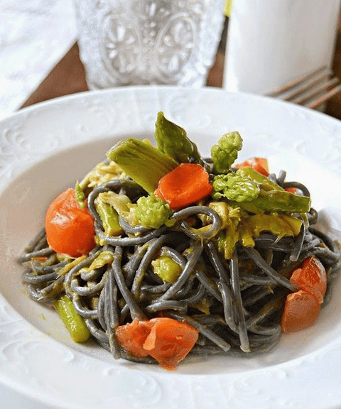 Squid-Ink Spaghetti with Capers & Paprika