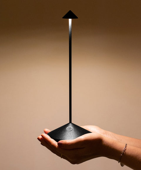 Pina Pro Lamp: Gold Leaf