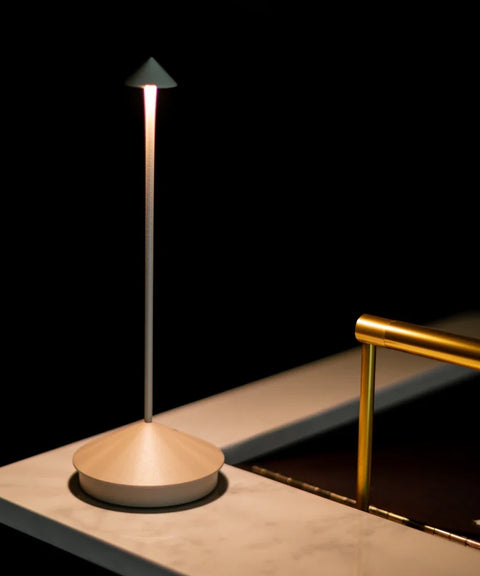 Pina Pro Lamp: Gold Leaf